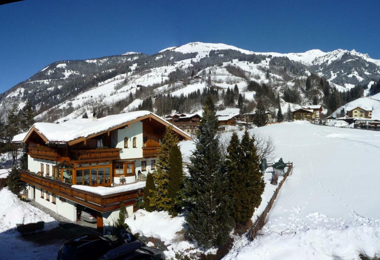 Gaestehaus Alpina Dorfgastein Exterior foto
